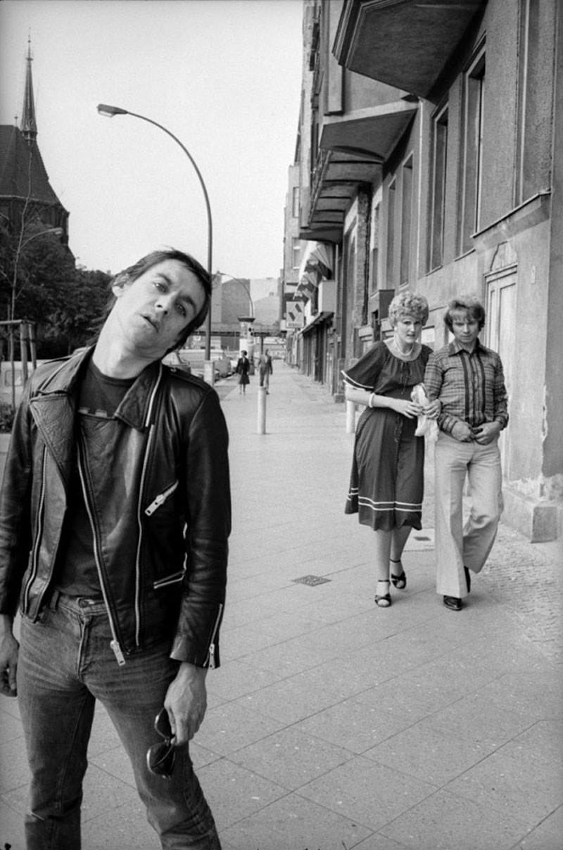BI_131128_Iggy_Pop_03Hauptstra__e-Berlin-1978-650x960.jpg