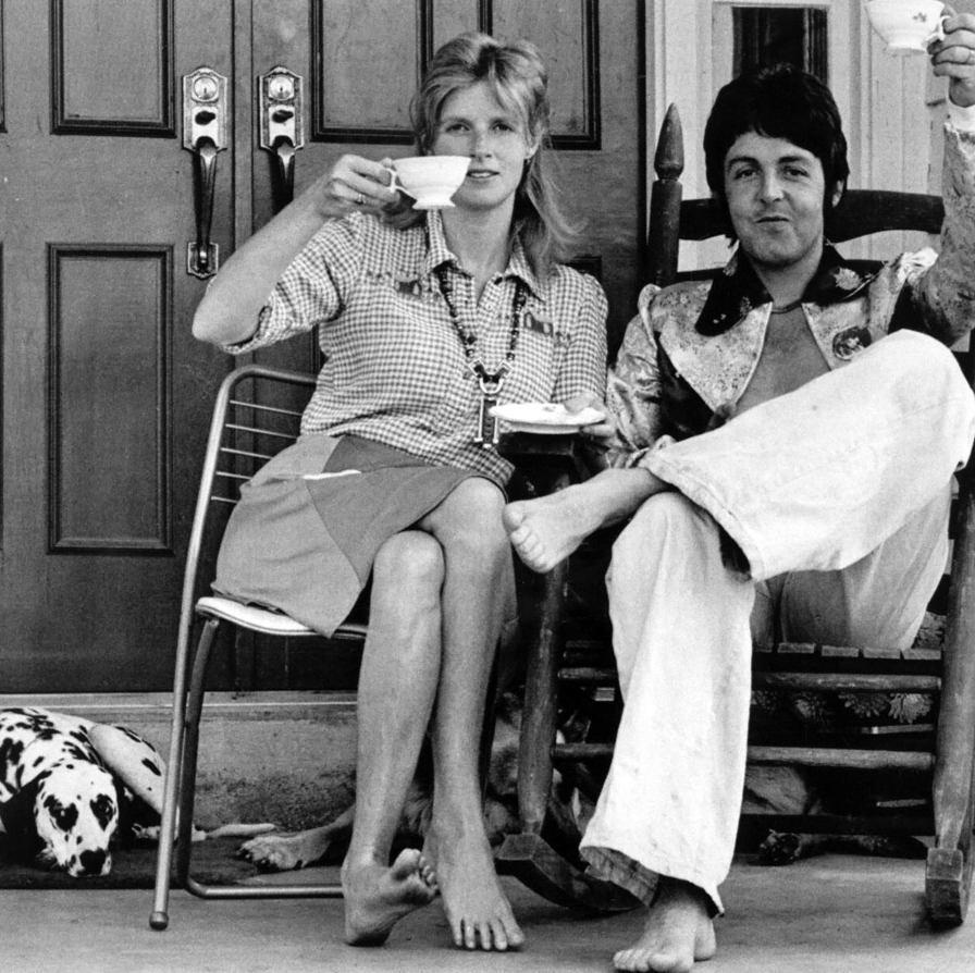 paul-mccartney-and-wife-linda-who-have-been-living-the-life-of-country-gentlefolk-on-a-farm-near-nashville-offer-a-toast-to-other-22down-home-folks22-as-they-prepare-to-end-their-fiv.jpg